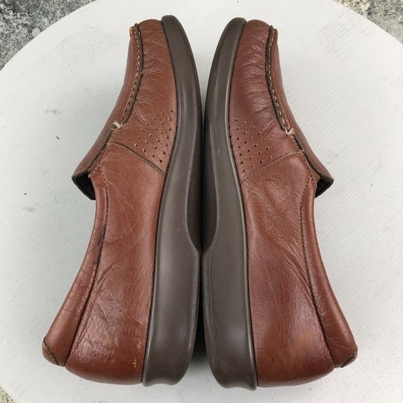 SAS Women's Size 9** Twin Mulch Brown Leather Slip On Closed Moc Toe Loafers - Picture 8 of 11